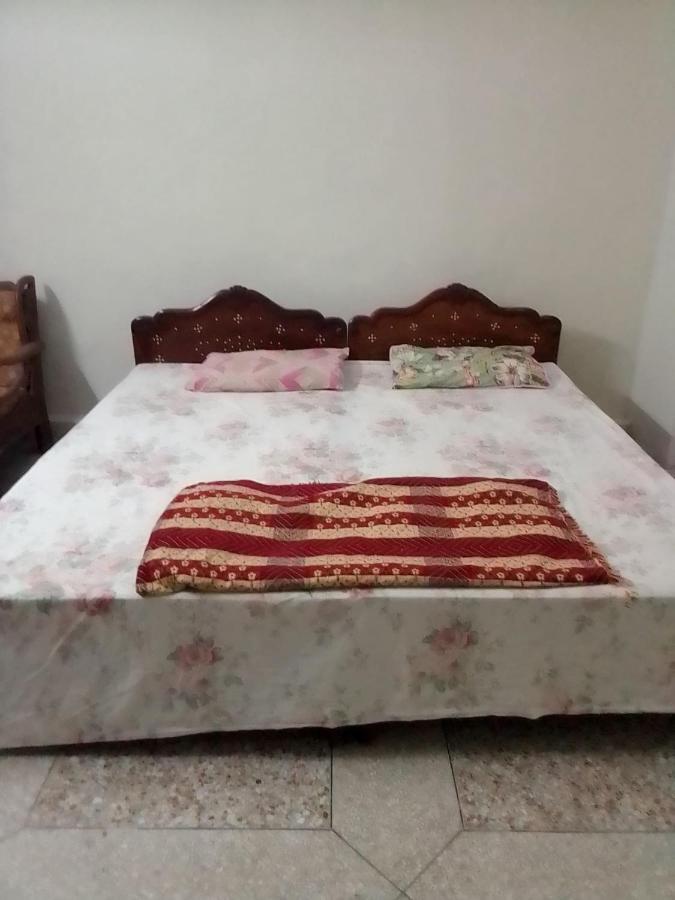 Newly Renovated Guesthouse อิสลามาบัด ภายนอก รูปภาพ